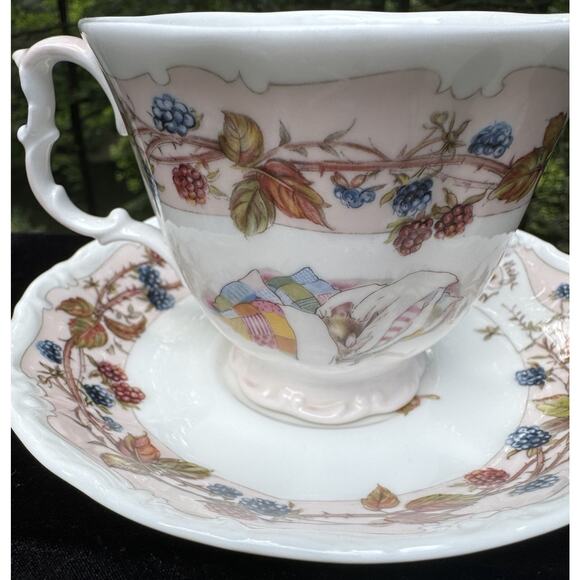 Rare 1983 Royal Doulton Brambly Hedge Autumn Tea Cup & Saucer Set -A89 - Picture 6 of 16